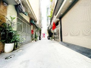 căn nhà vừa túi tiền đầy đủ nội thất về ở ngay, sổ sẵn, không lo quy hoạch.