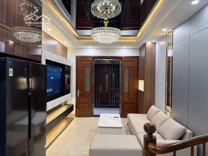 nhà riêng, la khê hà đông, gần trường học, phù hợp gia đình trẻ.gần phố, ô tô đỗ cửa, thang máy