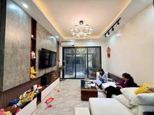 nhà đẹp như mới- gần phố trần đại nghĩa 46m2- mt4m- 4 tầng giá tốt