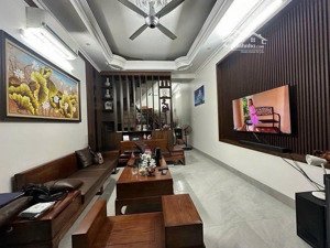 bán nhà riêng yên hòa - cầu giấy. diện tích: 55m2. giá: 16.3 tỷ. sổ đỏ chính chủ.