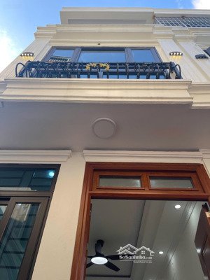 bán nhà phụng châu - chương mỹ - 40m2, 3 tầng, gần chợ, uỷ ban