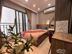 căn hộ 1 phòng ngủ cao cấp - ngay trung tâm quận phú nhuận - thang máy - hầm xe