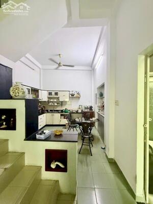 Hẻm xe hơi, gần Metro Cách Mạng Tháng Tám, Tân Bình, 3 Tầng, ngang 5.9m, 61m2, nhỉnh 9 Tỷ