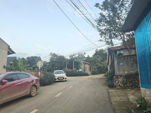 lô góc mặt đường nhựa sẵn nhà tại thôn mít-khánh thượng, dân cư đông đúc, gần các dịch vụ tiện ích