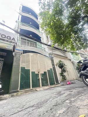 nhà trệt 3 lầu sân thượng, hẻm vip 134 thành thái q10, dt 4x17m, làm vp, shop, phòng khám