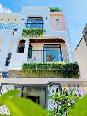 đẳng cấp sang trọng, giá 2tỷ690/65m2. đường hoà hảo-q.10, đang cho thuê 25tr. gần bệnh viện chợ rẫy