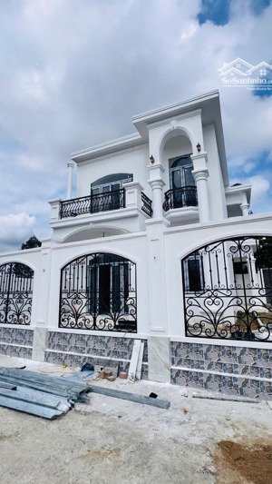 bán biệt thự mặt đường nhựa gò độ, 205mfull thổ cư, nội thất cao cấp, sân đậu 3 ôtô-sđt 