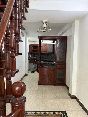 cho thuê nhà hxh cmt8, tân bình, 3x8, 2 lầu , 2pn 2wc giá 11tr