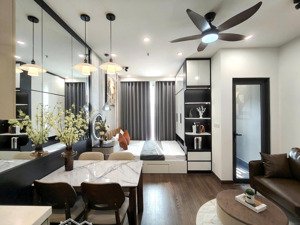 nhà em bán căn studio, nội thất mới, đã có sổ đỏ toà masteri, vinhomes smart city