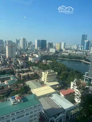 chính chủ bán ch green diamond 93 láng hạ dt 91m2 2pn view hồ 120tr/m2 full đồ sđcc: 