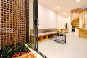 nhà hiếm hẻm oto giáp quận 1 ngã tư hàng xanh bình thạnh 35m2 chỉ 4.95 tỷ