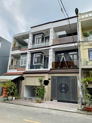 chủ gởi bán nhà mặt tiền 13m vỉa hè 3m, tân đông hiệp - dĩ an - tp.hcm - bình dương (cũ) diện tích