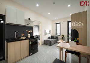 căn hộ full nội thất có ban công layout hiện đại tại phú nhuận