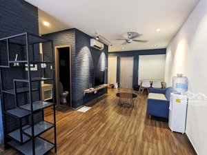 cho thuê căn 1pn full nt - ban công - thuận tiện các quận trung tâm - ngay cầu vượt hàng xanh