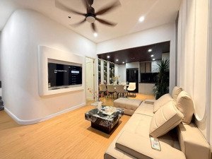 bán nhà phố minh khai 45m x 5 tầng thang máy - lô góc - ô tô đỗ cửa - gần trường gần chợ