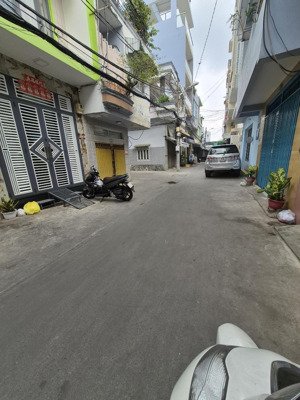 mặt tiền đường số q4- 2 lầu đúc - 23m2- ko lg- chỉ 5 tỷ nhỉnh