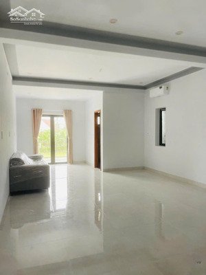 nhà đẹp mới xây giá chỉ 4,9 tỷ ngay trung tâm phố hội an