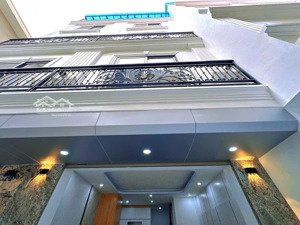 siêu đẹp, bán nhà phạm văn đồng,6 tầng thang máy,mới xây đón tết,50m ra ngõ,thông ngõ trước sau.