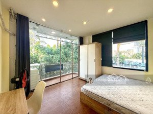 căn hộ 2pn ban công view bờ kè máy giặt riêng full nội thất gần phố nhật thái văn lung, cầu bason