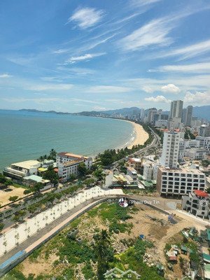 cần bán căn góc mường thanh 04 trần phú, nha trang . diện tích : 77m2 . gồm 2pn . 2wc full nội thất