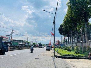 bán nhà mặt tiền quốc lộ 1a gần giáo xứ lộc hoà