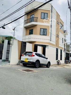 nhà mặt tiền 105m2 (5,5x19) 3 tầng- xe hơi tránh - nguyễn duy trinh - long trường, q9. chỉ 7 tỷ hơn