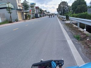 nhỉnh 3 tỷ, 70m2 đất tân tiến, văn giang, hưng yên, đường ôtô, gần vin