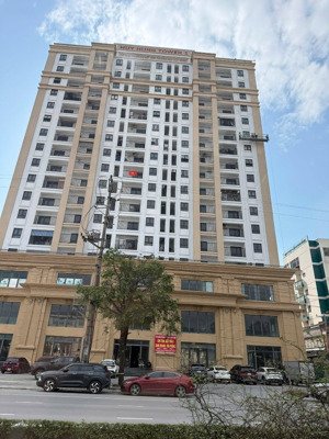 chung cư huy hùng mới mặt đường lê nin. lh 