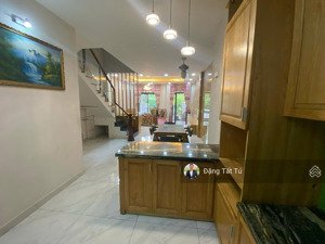 nhà phố lakeview city đã hoàn thiện giá 20.5 tỷ view công viên. lh 