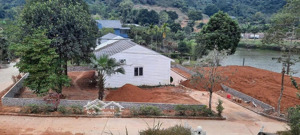 cần bán mảnh đất view hồ 2 mặt tiền tặng ngay căn nhà nhỏ tại dự án sun village lương sơn hoà bình