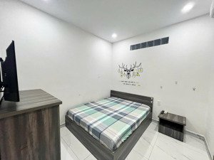 cho thuê nhà trọ đẹp, gần cầu nguyễn tri phương, 3,4 triệu, 20m2 - tách bêp - sẵn nội thất