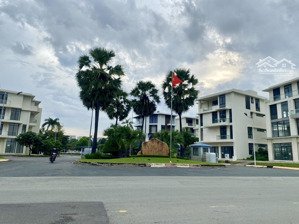 biệt thự cao cấp villa park không gian sống chuẩn resort ngay q.9- lh 