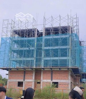 bán chung cư 2 phòng ngủ 2 vệ sinh đầy đủ tiện ích