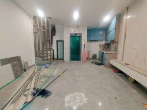 bán nhà mới phố trần khát chân 5 tầng thang máy, nở hậu, 42m2 chỉ nhỉnh 13tỷ