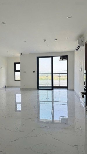 bán gấp căn hộ 2pn + diện tích lớn 79.2m2 view sông cực thoáng giá chỉ 3.6 tỷ ký cdt, trả tiến độ
