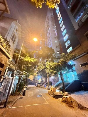 bán căn hộ chung cư 22 phố vọng ,3 ngủ