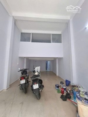 bán gấp xuất cảnh - nhà hẻm cách mạng tháng tám - nhà 3 tầng 64m² - giá 9.9 tỷ