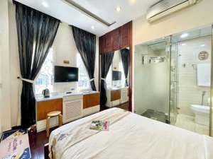 căn hộ dịch vụ quận 1 - nguyễn đình chiểu - ban công thoáng