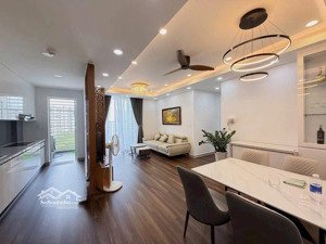 bán căn orchard garden giá 9.6 tỷ full nội thất y hình gần sân bay 96m2