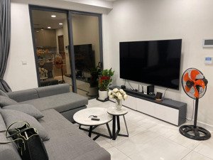 cho thuê căn hộ kingdom 101, quận 10, 79m2, 2pn, 2wc, giá 17tr, ở liền. lh: hồng)