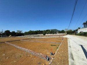 bán đất tại hoà lạc giá ưu đãi , 100m2, hàng hiếm tại view đẹp