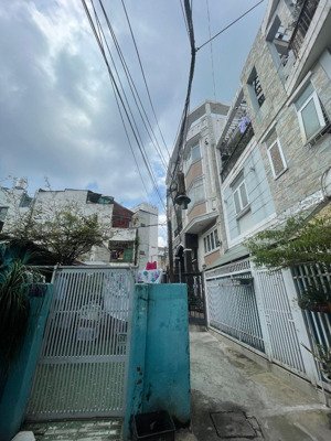 bán gấp xuất cảnh - nhà hẻm hòa hưng - nhà 3 tầng 43m² - giá 6.5 tỷ