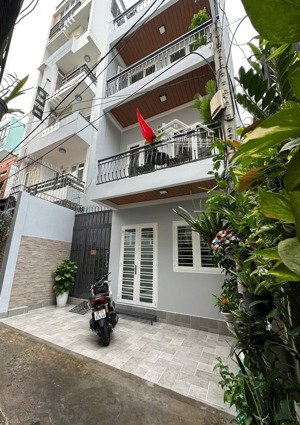 bán biệt thự đất vàng 121/41 lê thị riêng phường bến thành (dt: 6x18.5m, 3 lầu đẹp) giá 24,8 tỷ