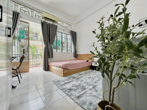 chdv ban công - máy giặt riêng ngay ngã tư hàng xanh