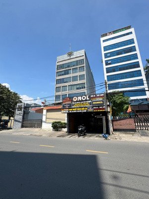 giảm 10 tỷ còn 49 tỷ 280m2 (8,5m x 38m) bán gấp tòa nhà siêu vị trí mt ung văn khiêm q. bình thạnh