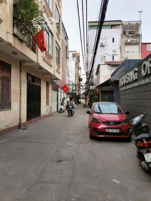 hiếm! bán lô đất phân lô phố nguyễn khang, 2 mặt ngõ, ô tô đỗ cửa, kd, gần phố, 34m2, 10 tỷ