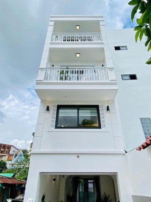 nhà mới xây full nội thất hẻm 5m thống nhất p16 diện tích: 4x15m 4 lầu 5pn 5wc =20 triệu