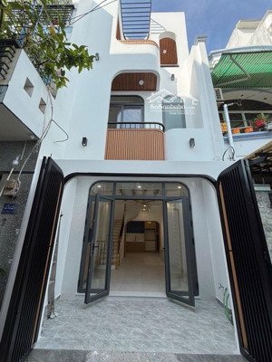 nhà đẹp 3 tầng-48m2-hxh-tân phú-7.5 tỷ