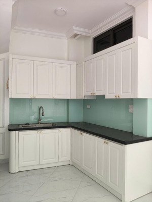 nhà đẹp 5 tầng , giá 6,7 tỷ full nội thất xịn xò ô tô tránh mua là ở ngay đại cát, liên mạc