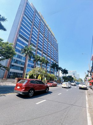 trung tâm của trung tâm - cmt8 - nhà thiếu nhi quận 3 - 3 tầng - 5.55 tỷ ra lộc